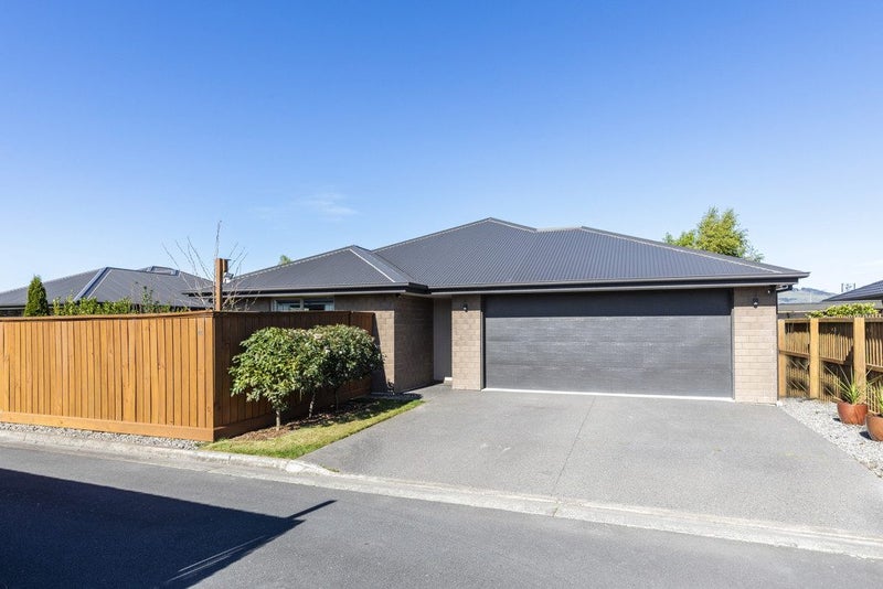 18 Josephine Crescent, Aidanfield, Christchurch - Carousel 2
