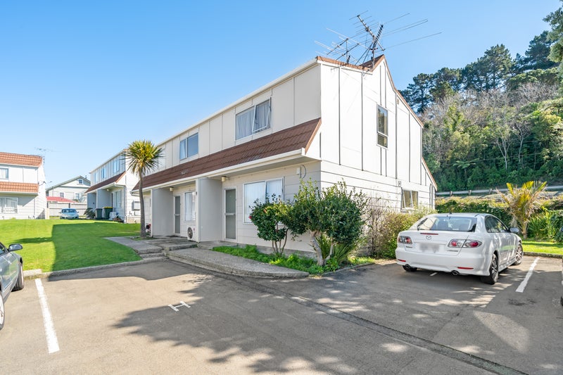 37H PHARAZYN ST, ALICETOWN, LOWER HUTT - Carousel 1