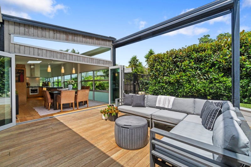 50 Ngataringa Road, Devonport, Auckland - Carousel 2