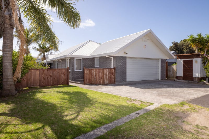 10A Liftan Place, Mount Maunganui - Carousel 1