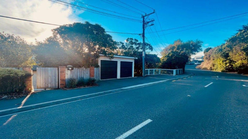 15 Glanmire Road, Newlands, Wellington - Carousel 2