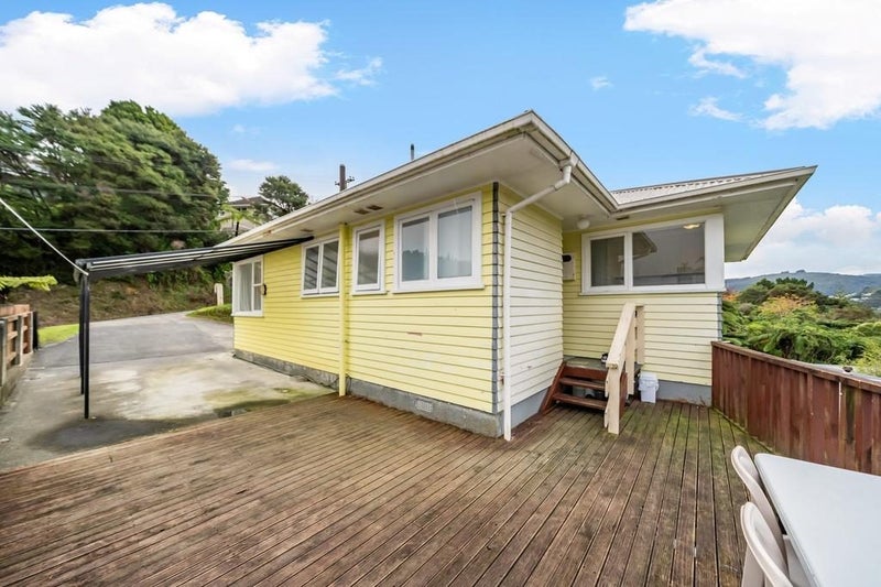 30 Logie Street, Stokes Valley, Lower Hutt - Carousel 2