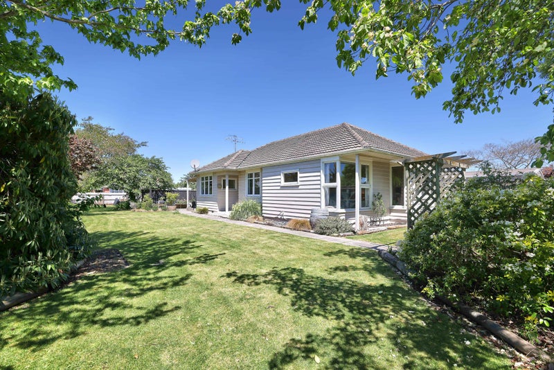 8 Clark Street, Allenton, Ashburton - Carousel 1