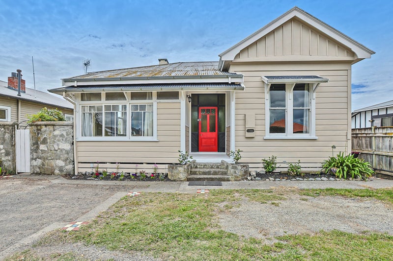 705 Saint Aubyn Street West, Saint Leonards, Hastings - Carousel 1
