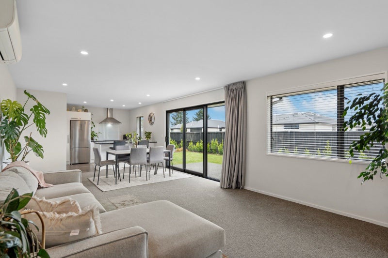 17 Owen Drive, Darfield, Darfield - Carousel 2