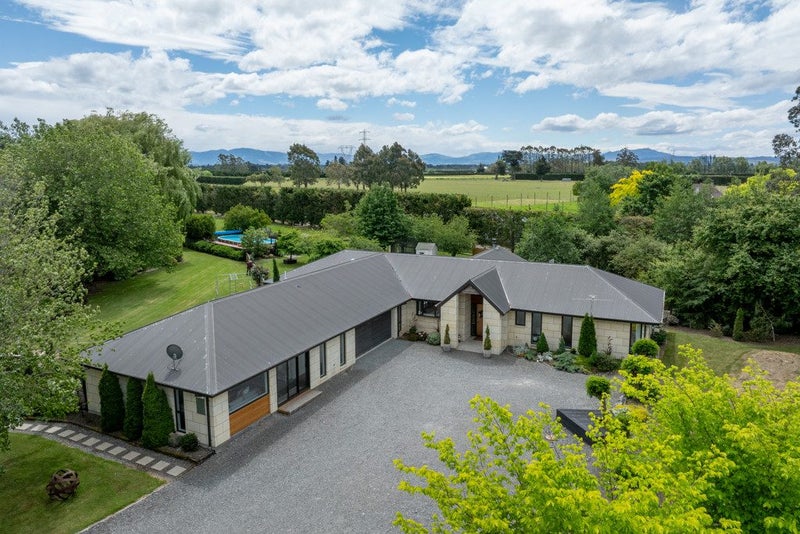 4 Mandalea Road, Ohoka, Rangiora - Carousel 1
