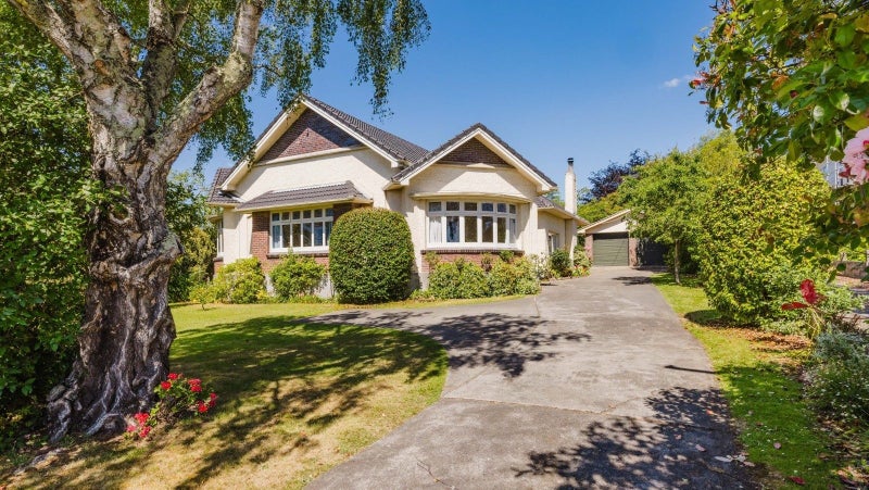 10 Tavistock Road, Waipukurau, Waipukurau - Carousel 1