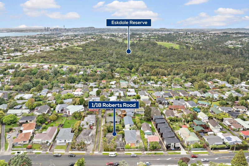 1/18 Roberts Road, Glenfield, Auckland - Carousel 27