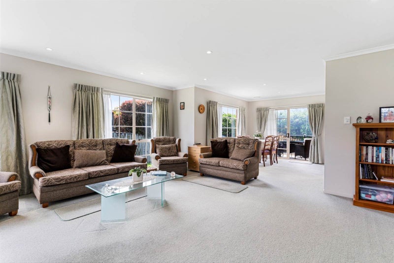 10 Amherst Place, Albany, Auckland - Carousel 2