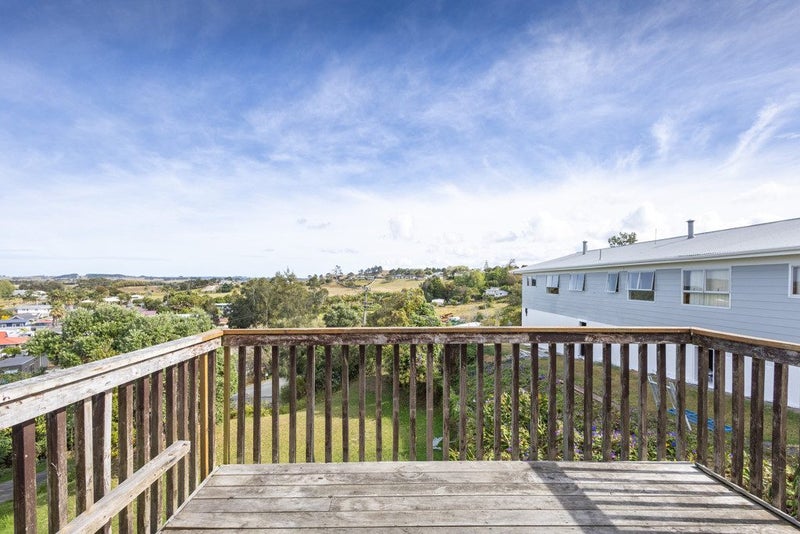 11 Tunatahi Street, Dargaville - Carousel 2