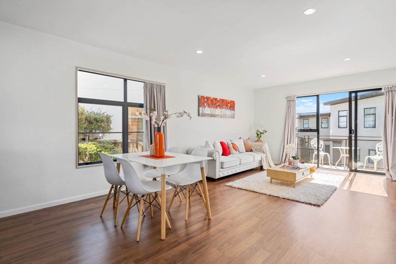 12/42 HOLLY STREET, Avondale, Auckland - Carousel 1