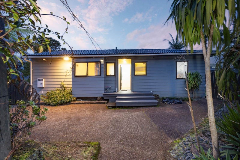 86 Anich Road, Massey, Waitakere City, Auckland - Carousel 1