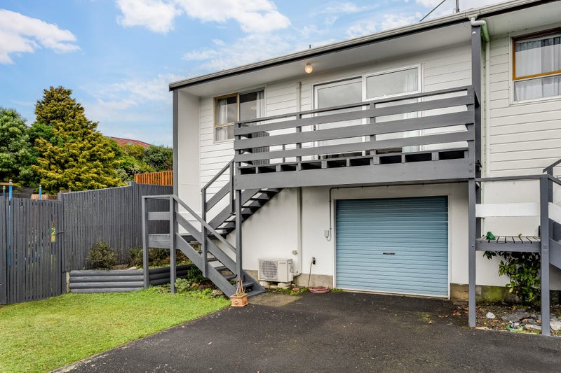 12 Halyard Place, Whitby, Porirua - Carousel 2