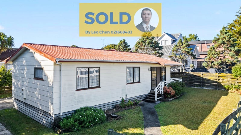1/91 Lynwood Road, New Lynn, Auckland - Carousel 1