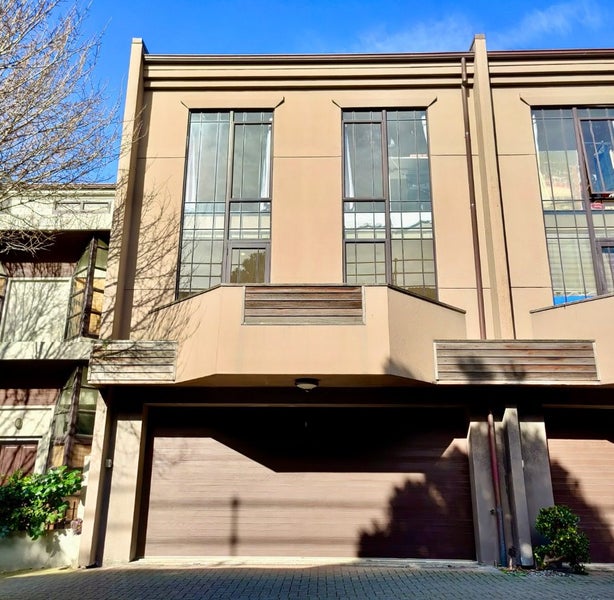 29/9 Ebor Street, Te Aro, Wellington - Carousel 1