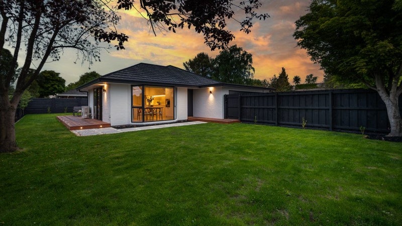 1/84 MEMORIAL AVENUE, Ilam, Christchurch - Carousel 1