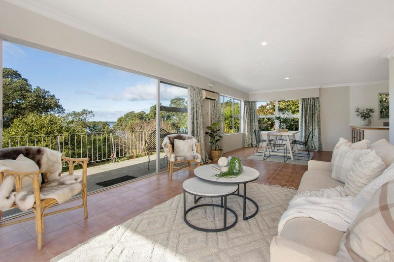 22 Giles Way, Tanners Point, Katikati - Carousel 2