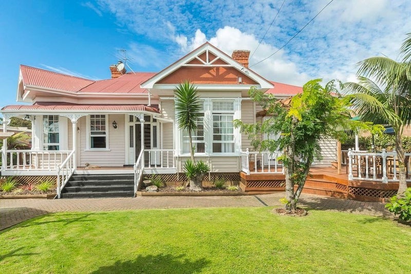 2 Momona Road, Greenlane, Auckland - Carousel 1