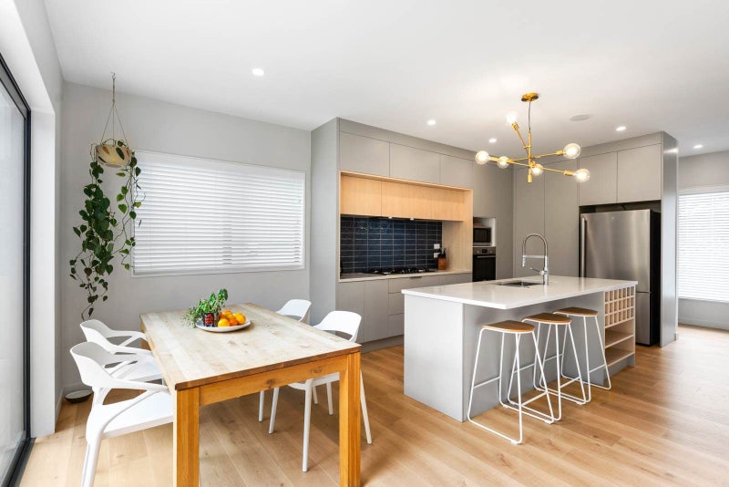 261B Glenfield Road, Hillcrest, Auckland - Carousel 1