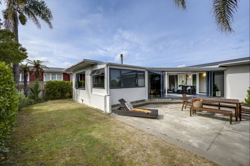 13 Howard Road, Taradale, Napier - Carousel 23
