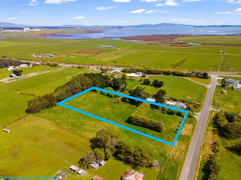 16 Bay View Road, Woodend, Invercargill - Carousel 1