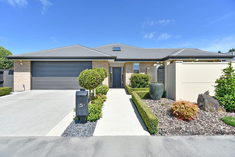5 Orewa Close, Parklands, Christchurch - Carousel 1