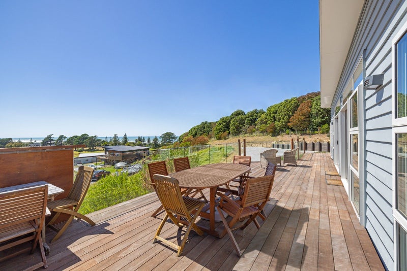 5 Tama Road, Riversdale Beach, Masterton - Carousel 2