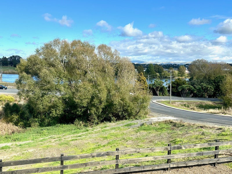 4 Newarp Street, Balclutha - Carousel 14