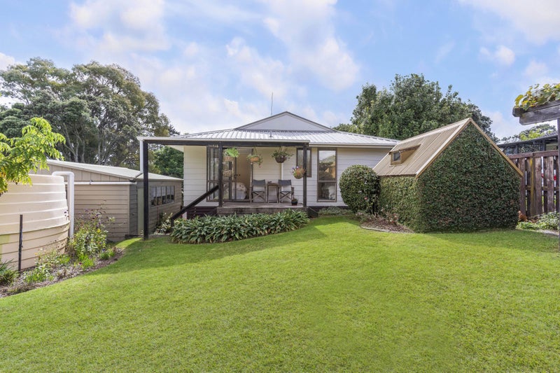 23 Beachlands Road, Beachlands, Auckland - Carousel 1