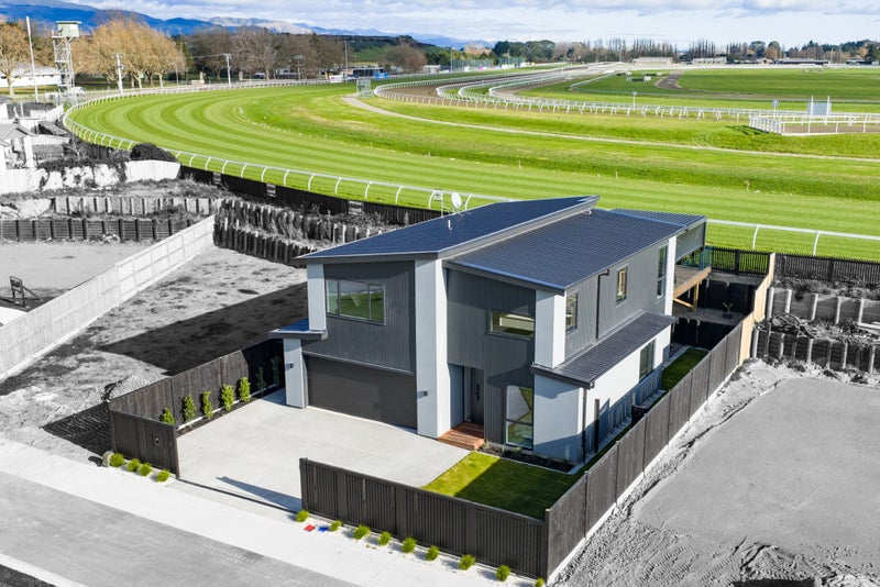 11 Mangatainoka Lane, Awapuni, Palmerston North - Carousel 2