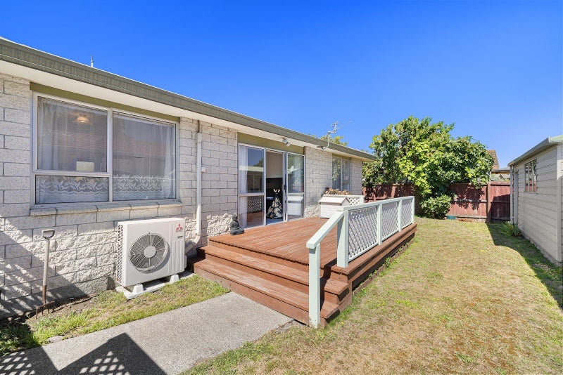 2/4 Bromley Road, Bromley, Christchurch - Carousel 1
