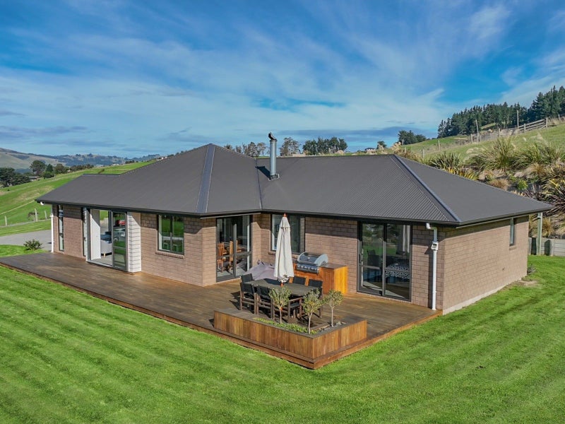 18 Kens Lane, Sawyers Bay, Port Chalmers - Carousel 2