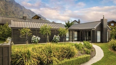 10 Ellesmere Avenue, Jacks Point, Queenstown - Carousel 1
