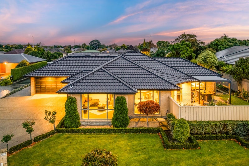 31 Eaglesome Avenue, Aidanfield, Christchurch - Carousel 1