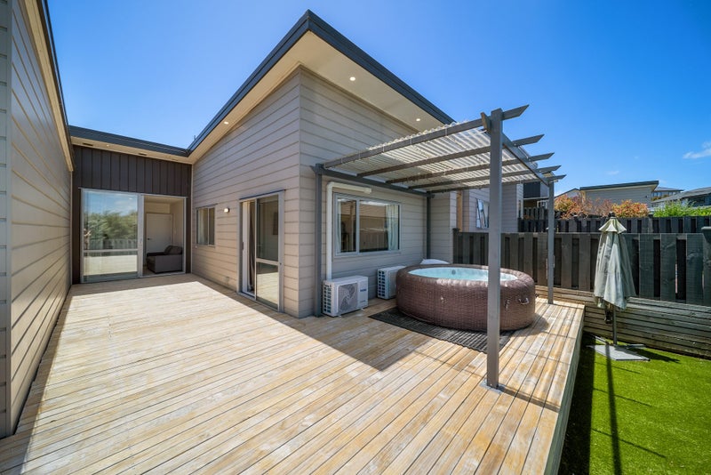 13 Frazen Avenue, Papakura, Papakura - Carousel 1