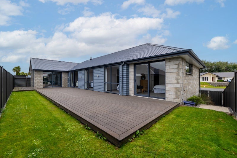 101 Hoffman Court, Waikiwi, Invercargill, Southland - Carousel 1