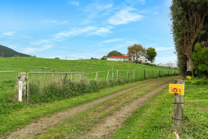 101 Forest Lakes Road, Otaki, Otaki - Carousel 23