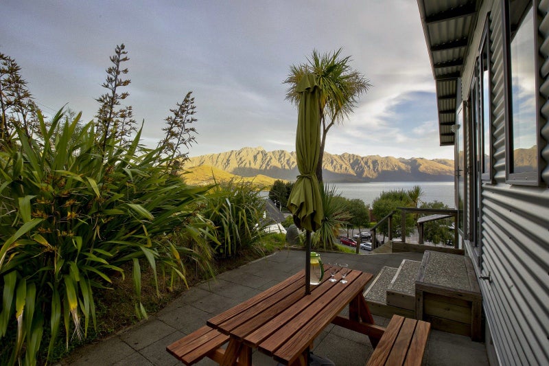 12A Sainsbury Road, Fernhill, Queenstown - Carousel 24