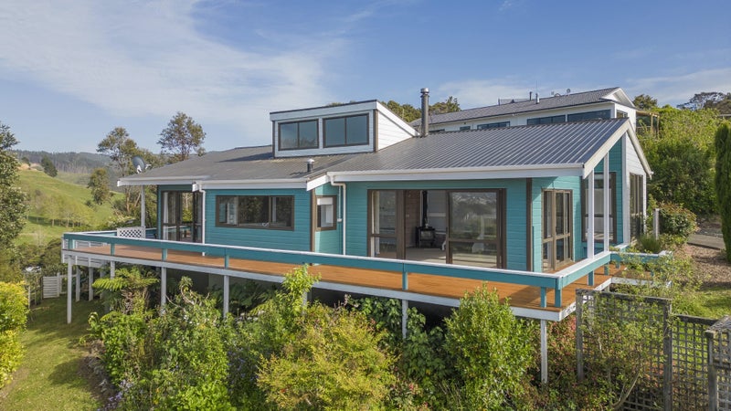 13 Punga Place, Whitianga - Carousel 1