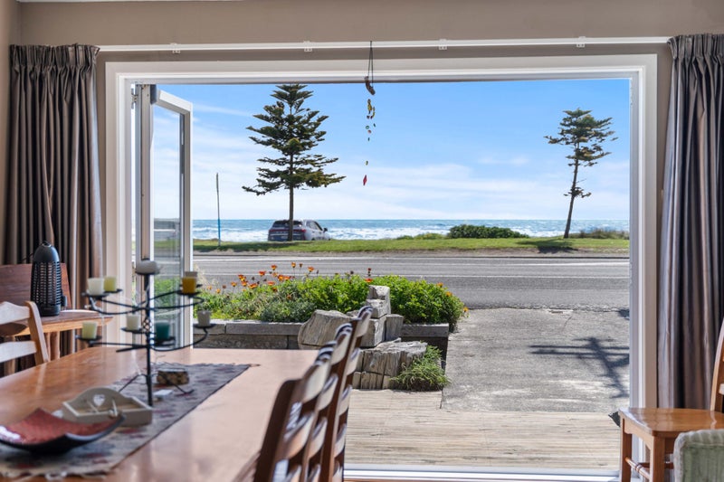 66A Marine Parade, Otaki Beach, Otaki - Carousel 1