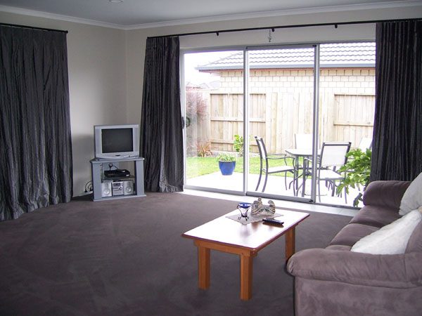 8 Sophies Way, Papamoa Beach, Papamoa - Carousel 2