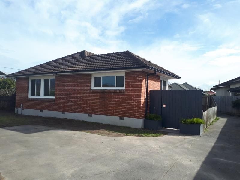 1/113 Avonhead Road, Avonhead, Christchurch - Carousel 2