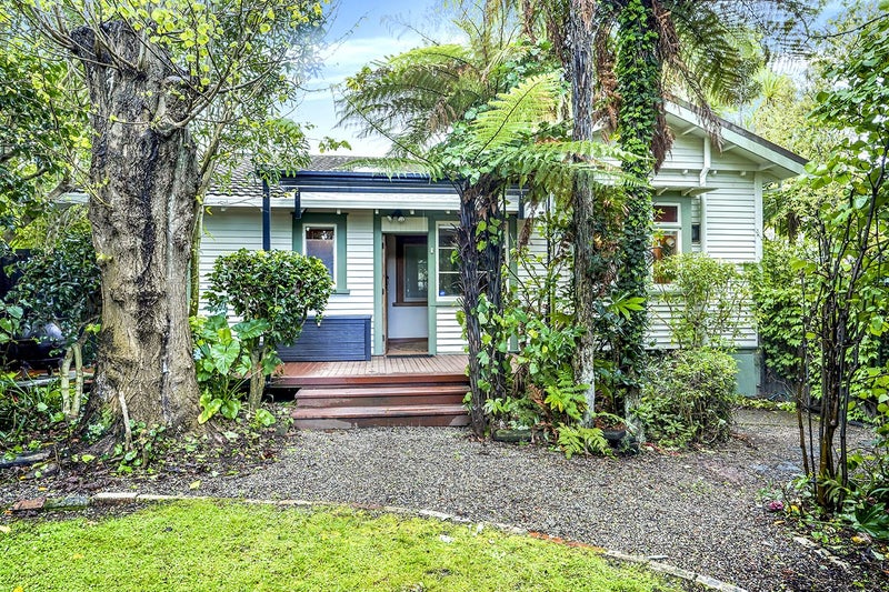 24 Myrtle Street, Hamilton East, Hamilton, Waikato - Carousel 2