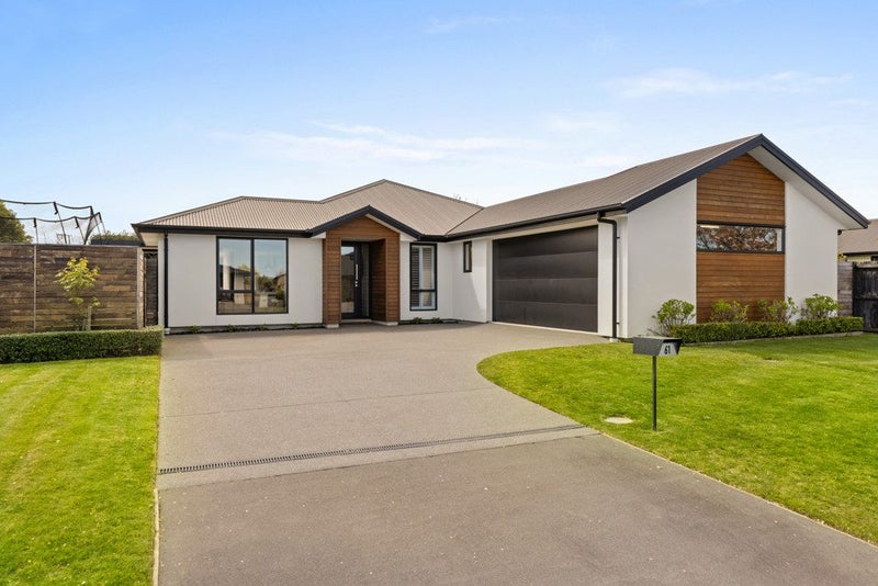 61 Cassidy Avenue, Lincoln, Lincoln - Carousel 1