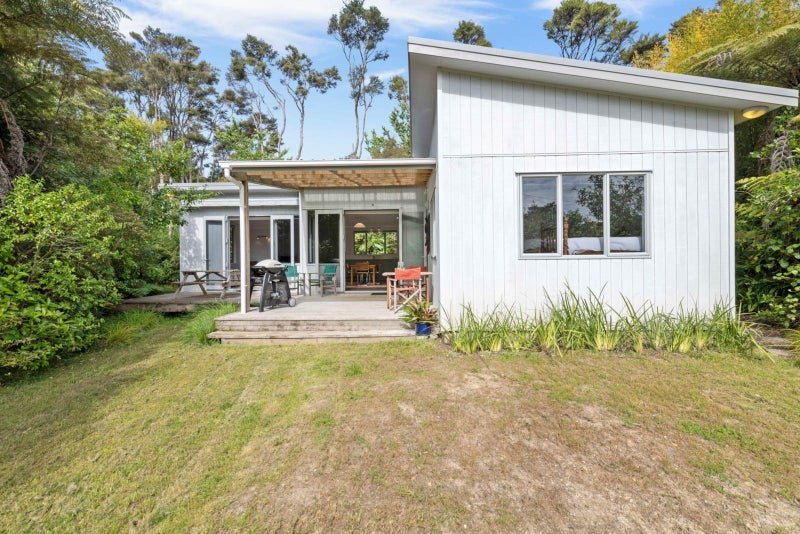 105 Bays Road, Ōrere Point - Carousel 2