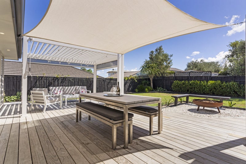 54 Seventh View Avenue, Beachlands, Auckland - Carousel 2