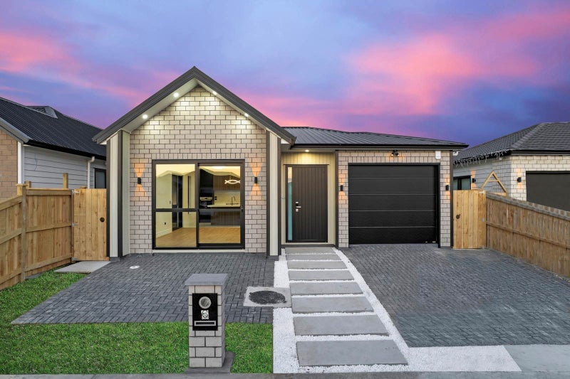6 Bannockburn Road, Ōpaheke, Papakura - Carousel 1