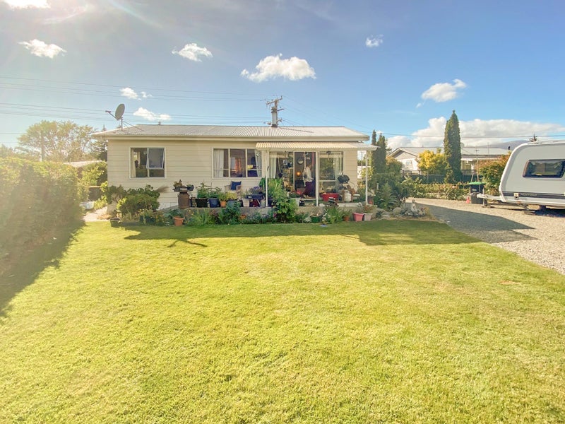 6 Maryburn Road, Twizel - Carousel 1