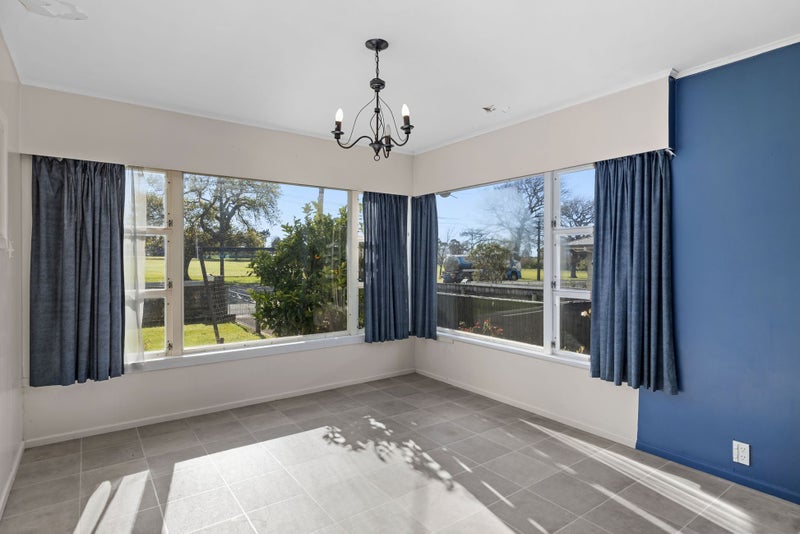 44 Harrison Street West, Featherston - Carousel 2