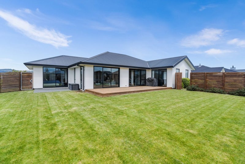 18 Bonecrusher Street, Lincoln, Lincoln - Carousel 1